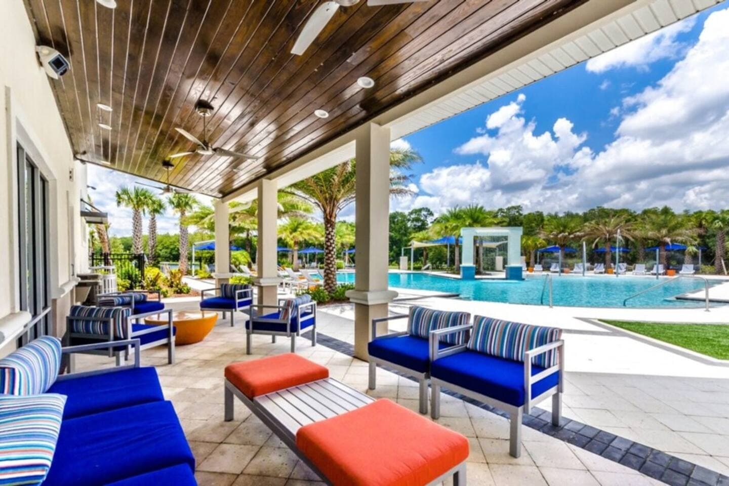 The Twin Palms Mansion | Perfect Orlando Getaway